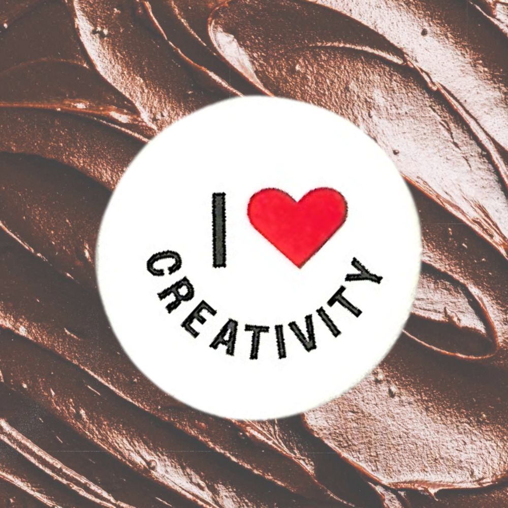 I LOVE CREATIVITY BUTTON