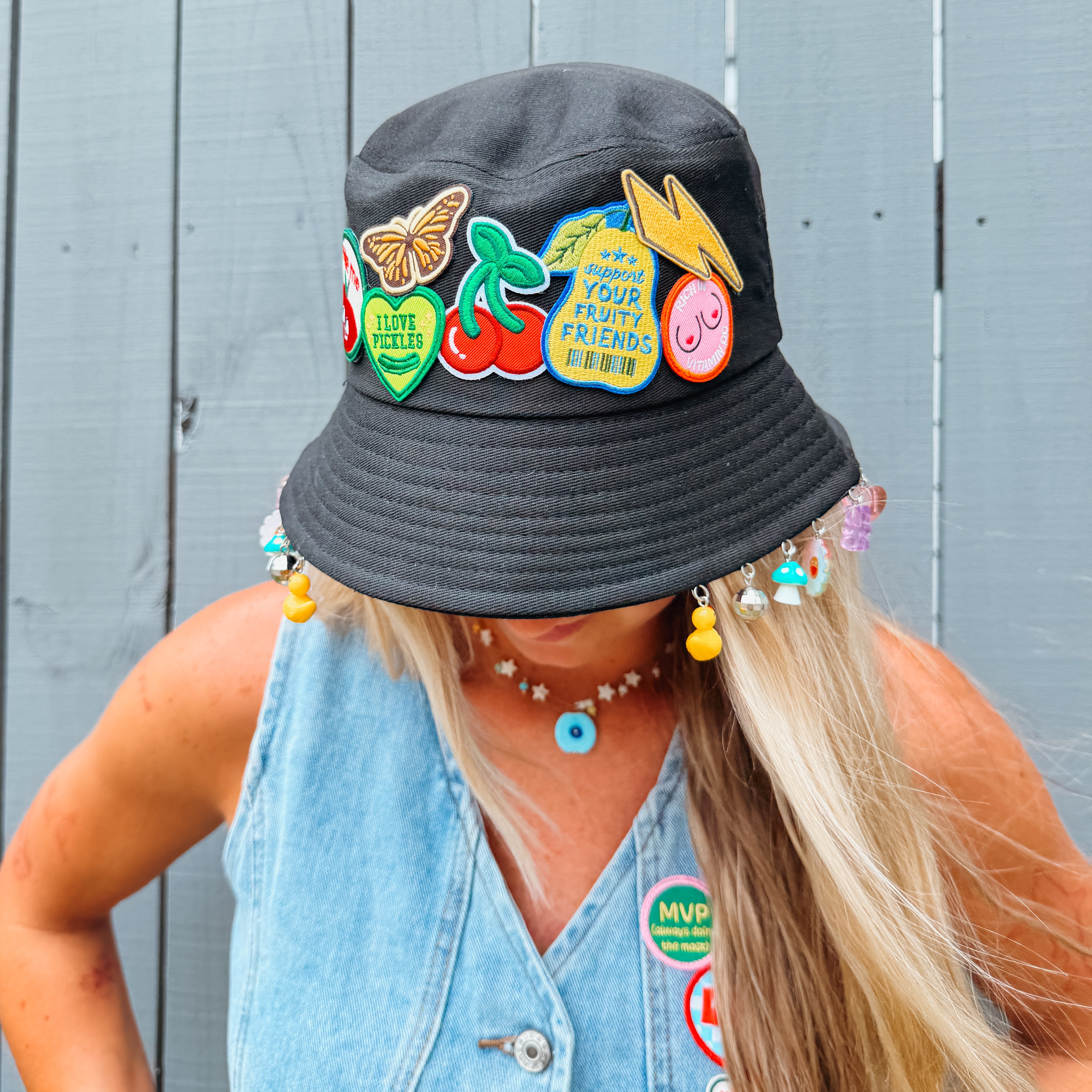 FRUITY FRIENDS BUCKET HAT