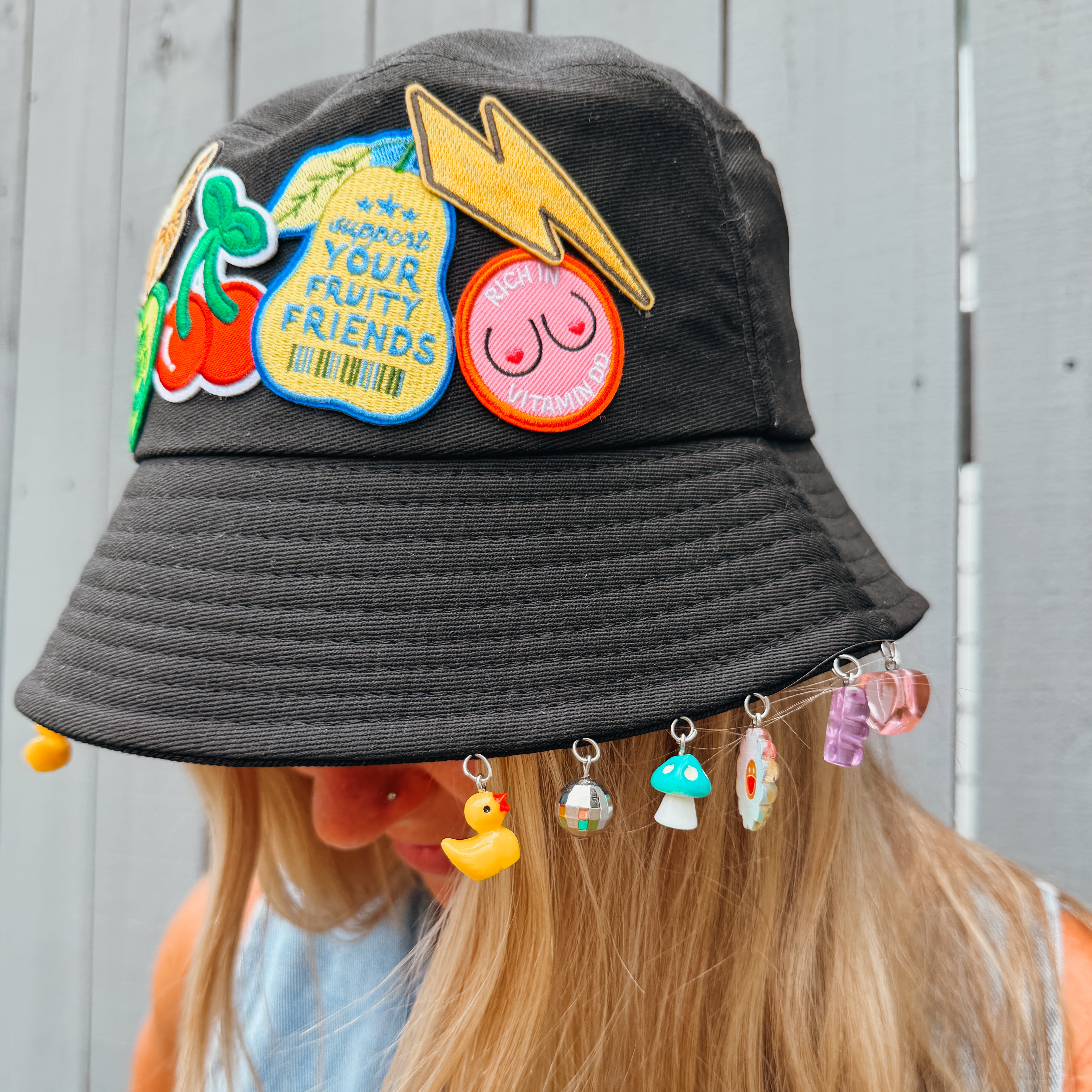 FRUITY FRIENDS BUCKET HAT