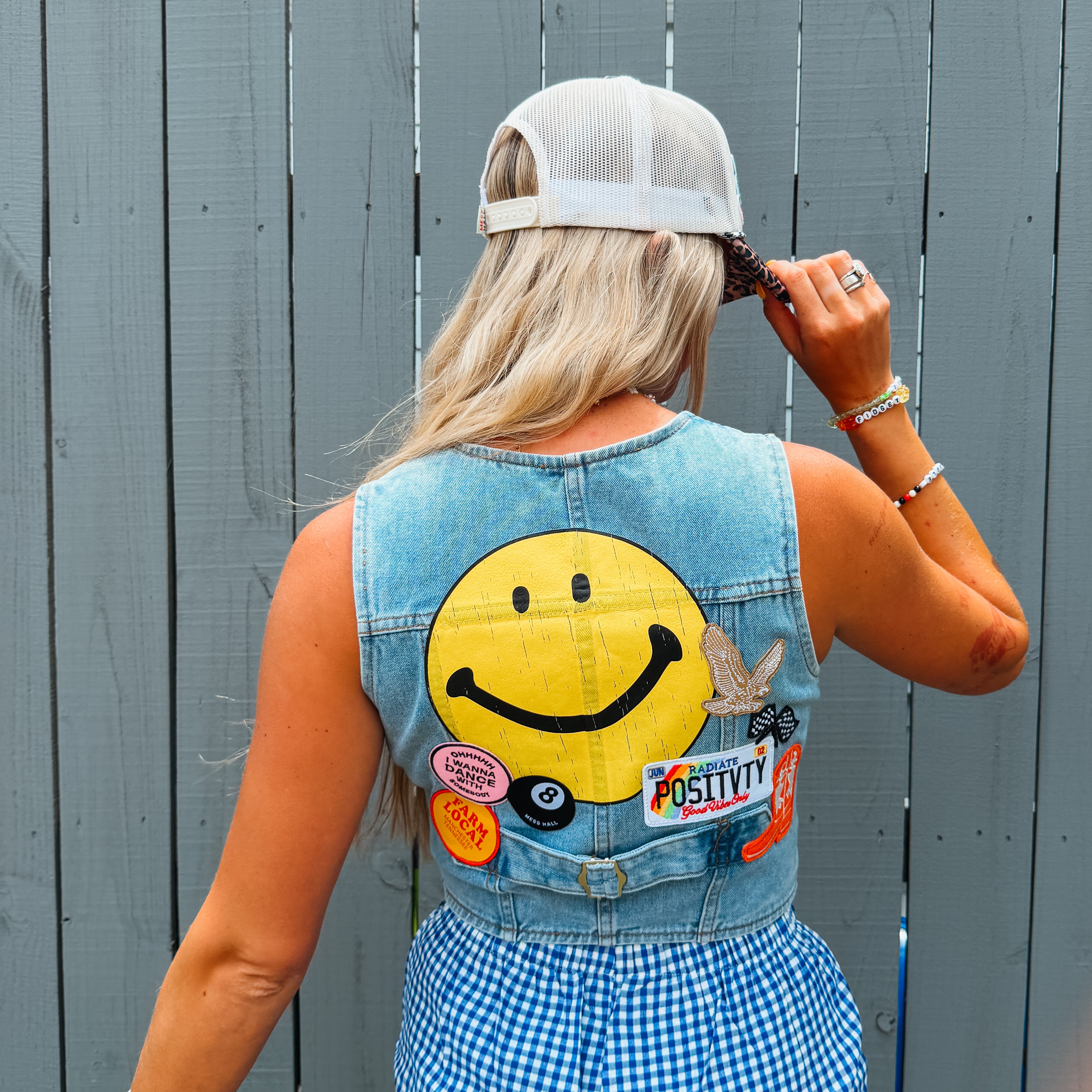 RADIATE POSITIVITY VEST